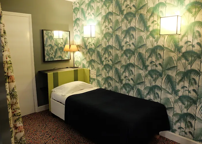 Hotel Noir